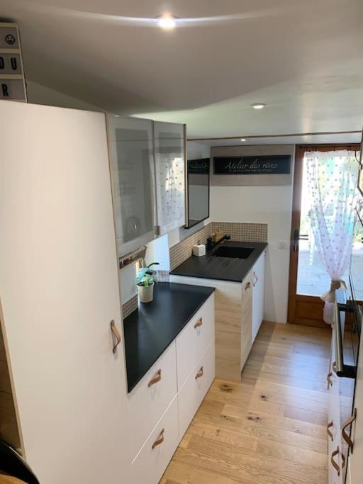 Maisonnette Atypique Cadarache-Iter Saint-Paul-les-Durance Εξωτερικό φωτογραφία